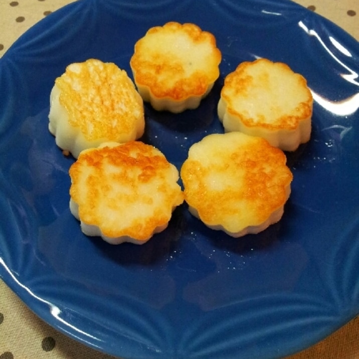 お弁当のおかずに はんぺんの醤油バター焼き レシピ 作り方 By ラズベリっち 楽天レシピ お弁当のおかずに はんぺんの醤油バター焼き レシピ 作り方 By ラズベリっち 楽天レシピ